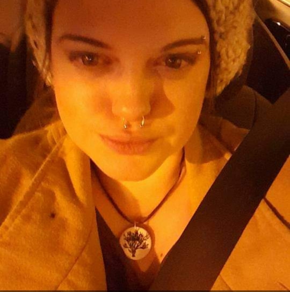 Meet your Posher, Holly